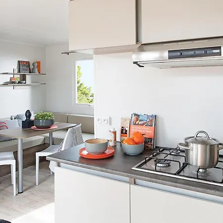 Awesome In With Kitchen *