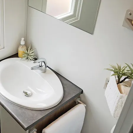 Awesome In With Kitchen